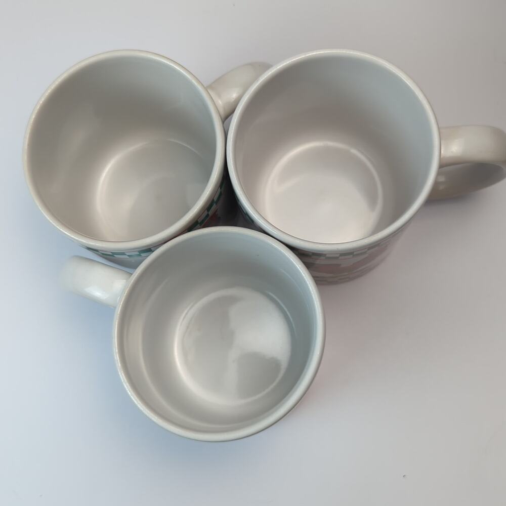 Vintage Farmhouse Rooster Coffee Mug Set White Cups Green Checkered Border - Picture 10 of 11